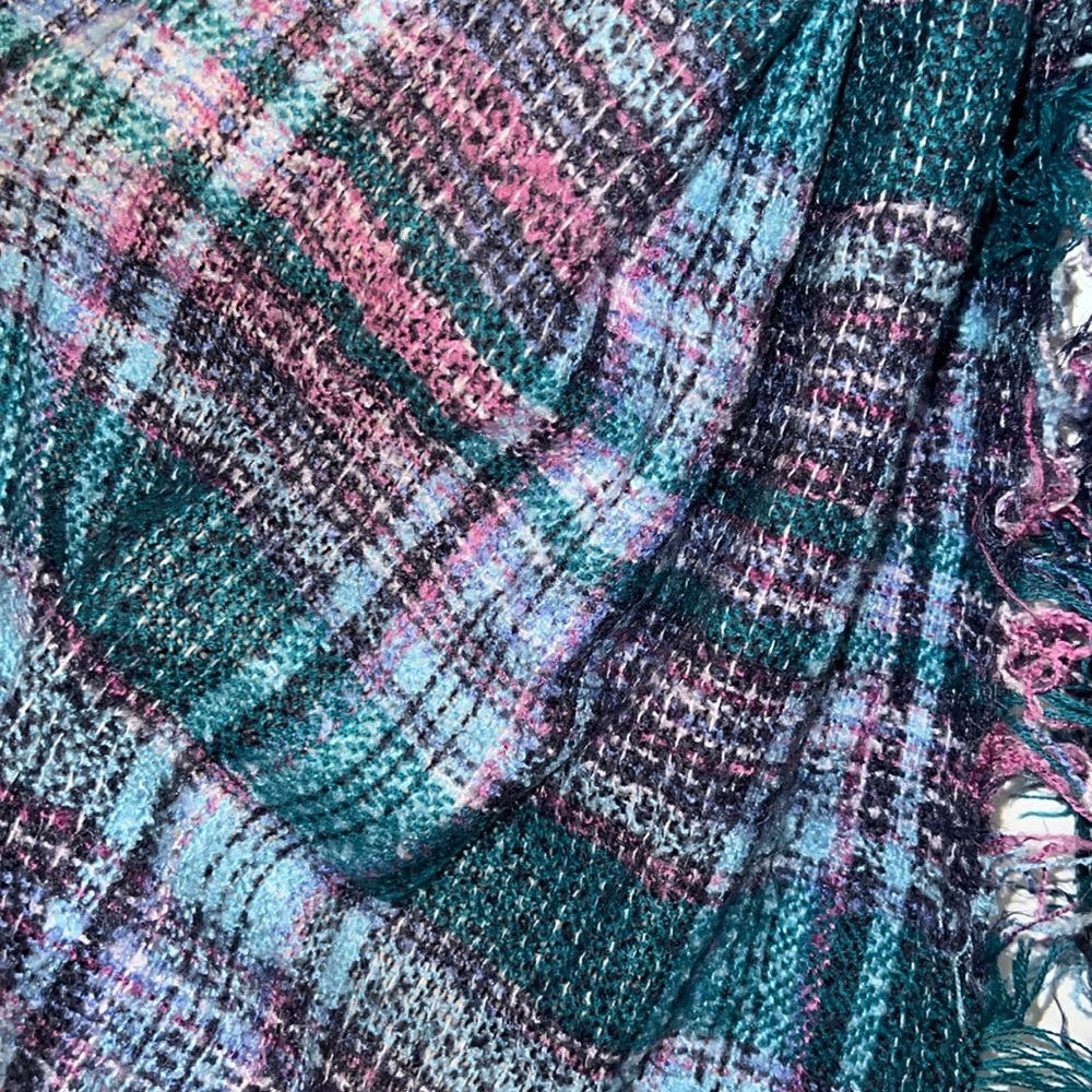 Women’s infinity scarf - Picture 3 of 3
